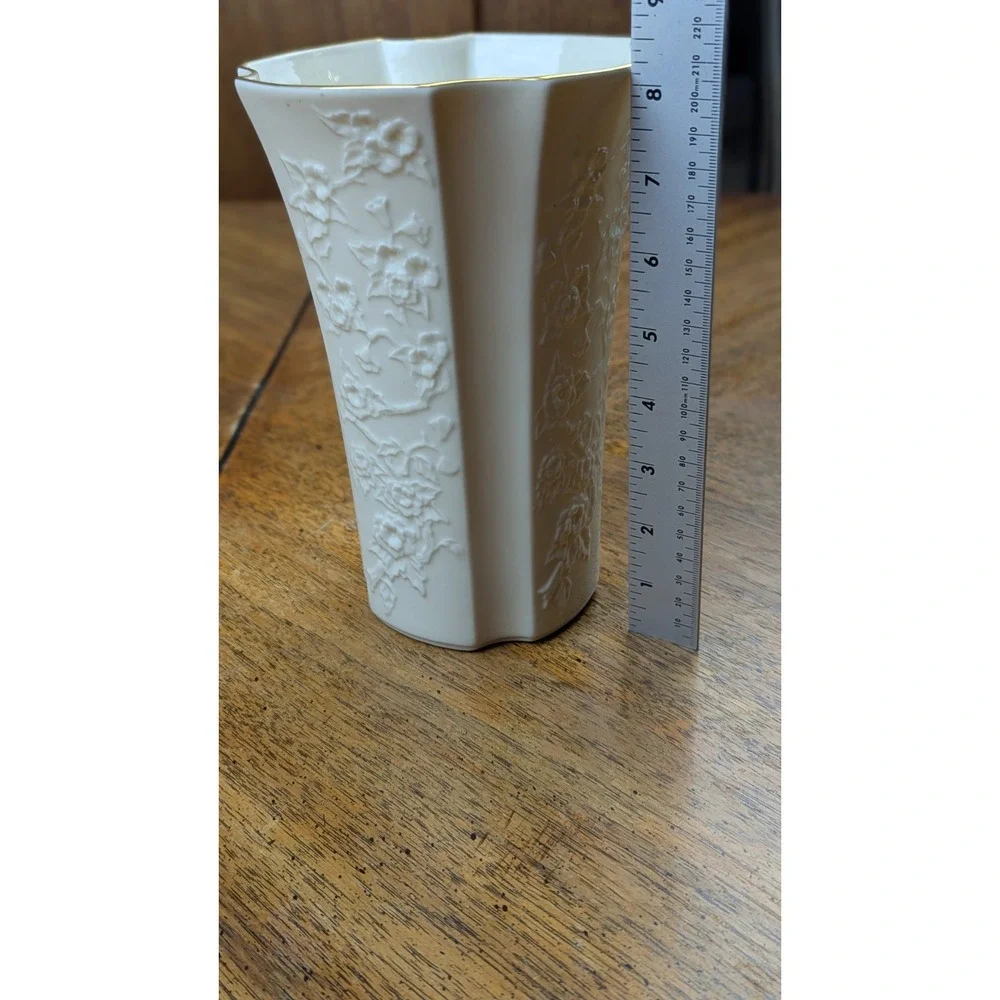 Lenox Legacy Edition Carrington Ivory Daffodil Porcelain 8